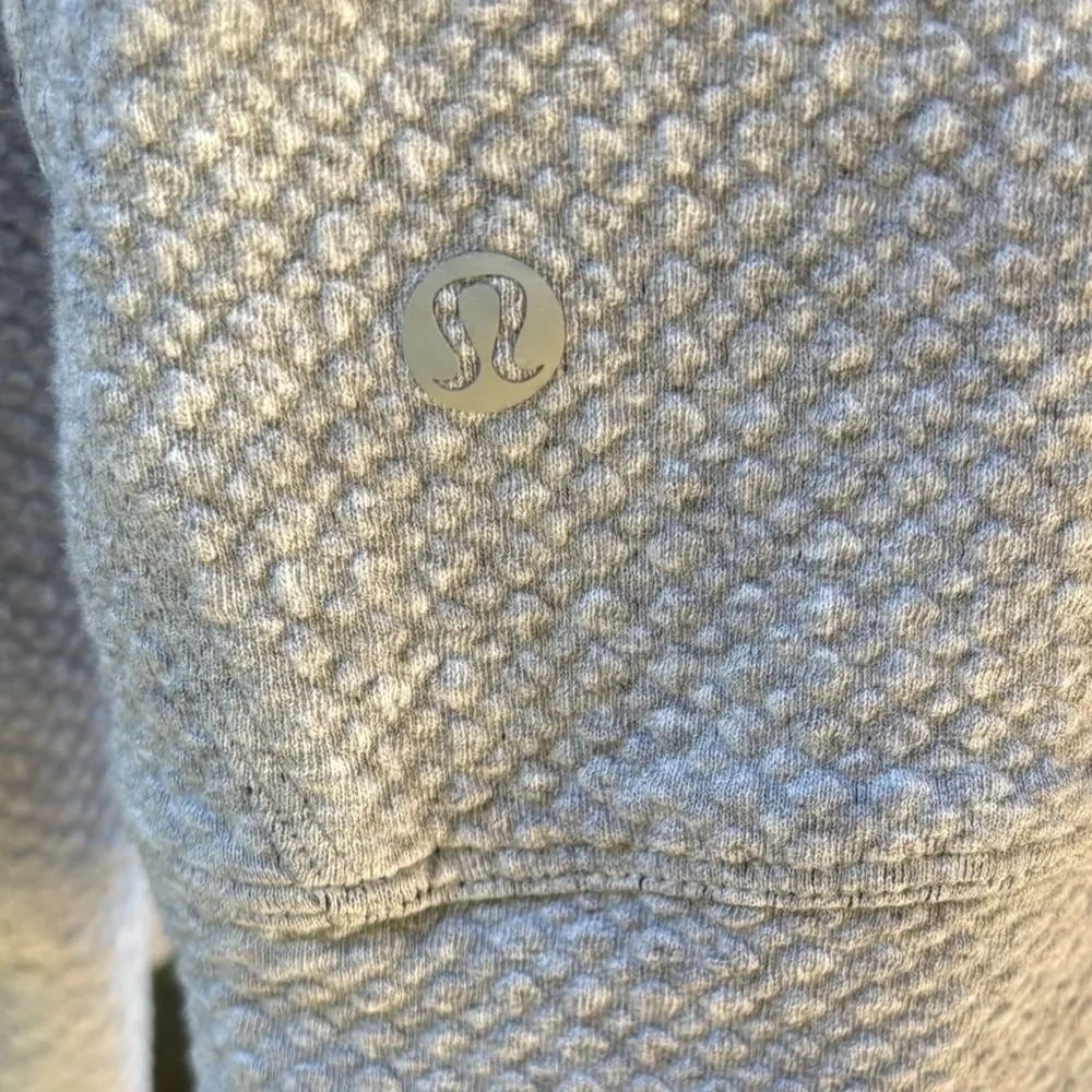 lululemon athletica lightweight textured